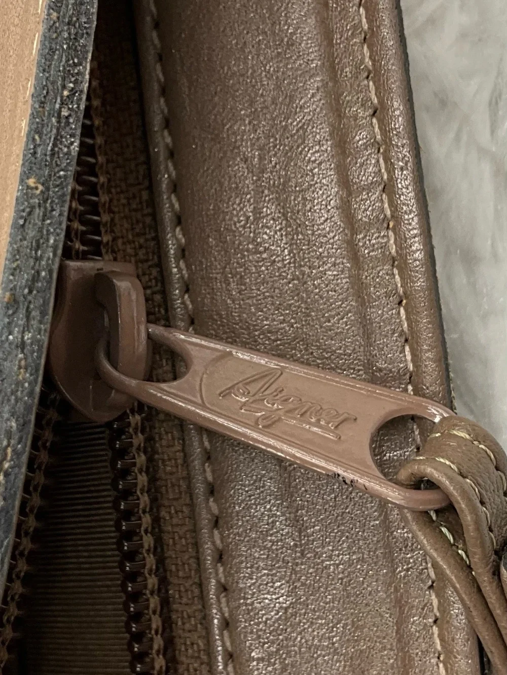 Vintage Etienne Aigner Brown Leather Wristlet Clutch Purse Knot Trim